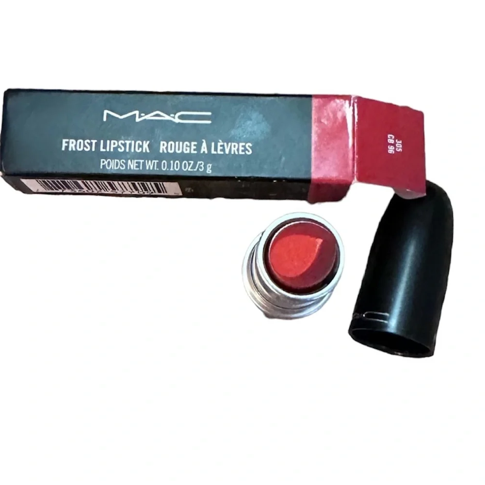 MAC Cosmetics mac cb
